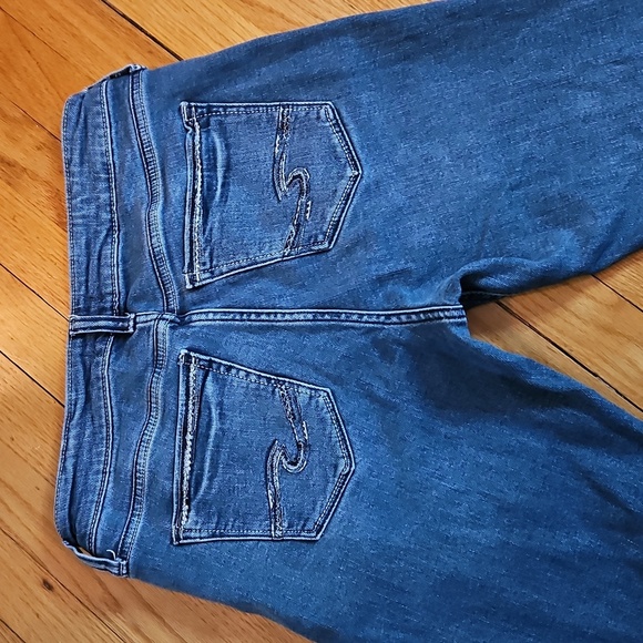 Silver Suki Boot Cut Sz 28x33 Denim Jeans, Medium Wash Blue - Picture 7 of 15